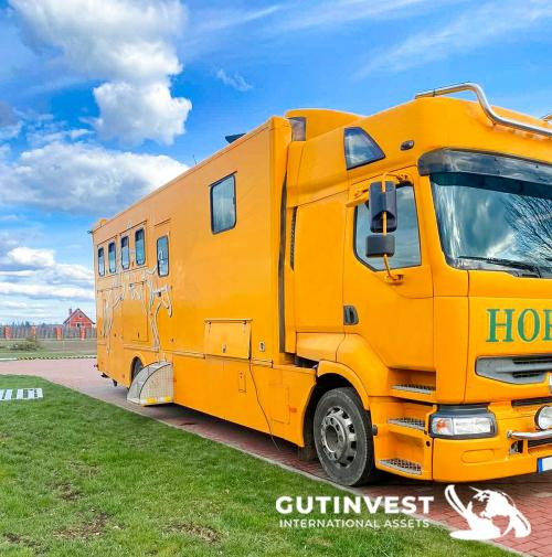 Horsebox truck