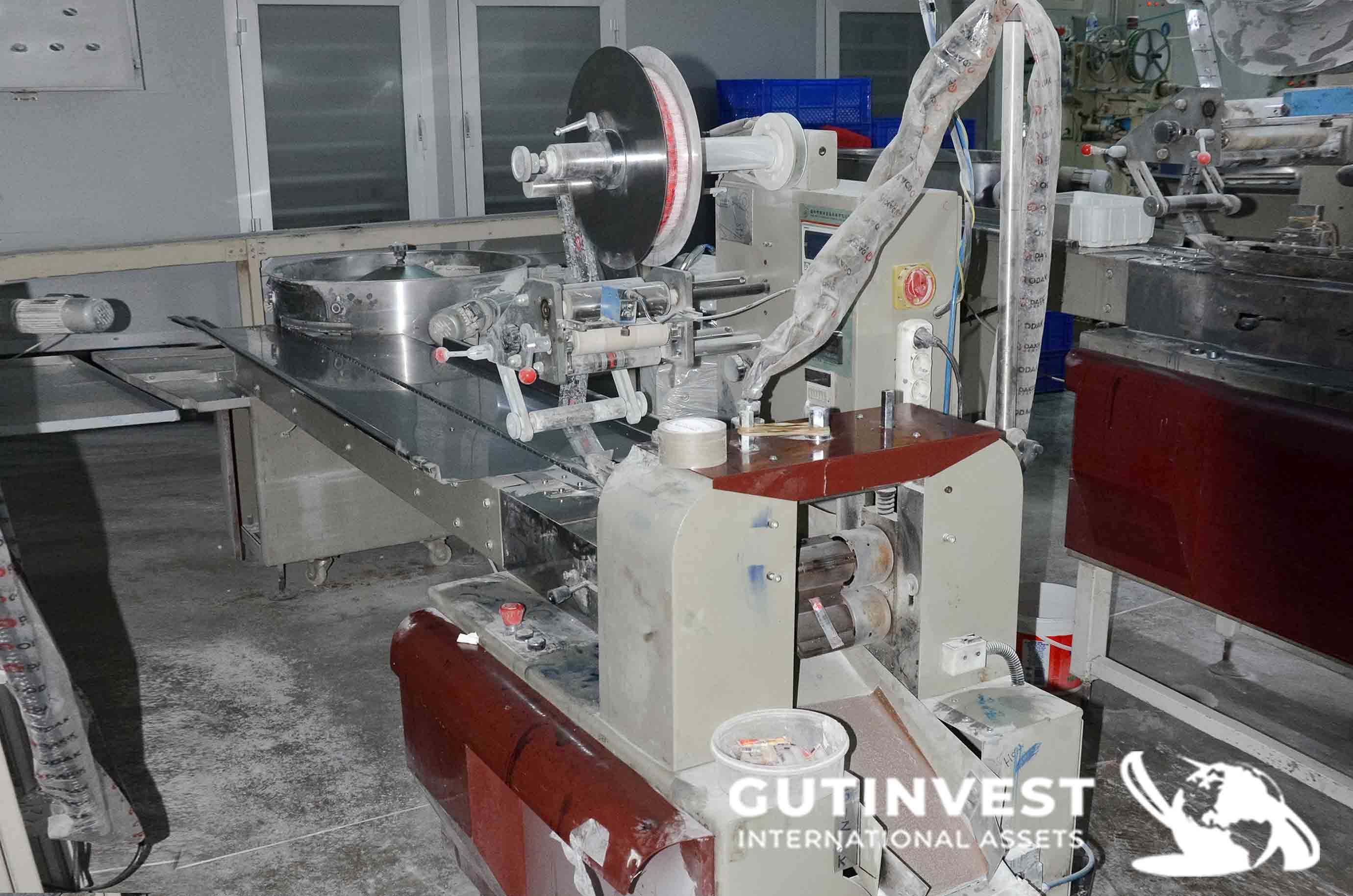 Horizontal Packing Machine - For candy packing.