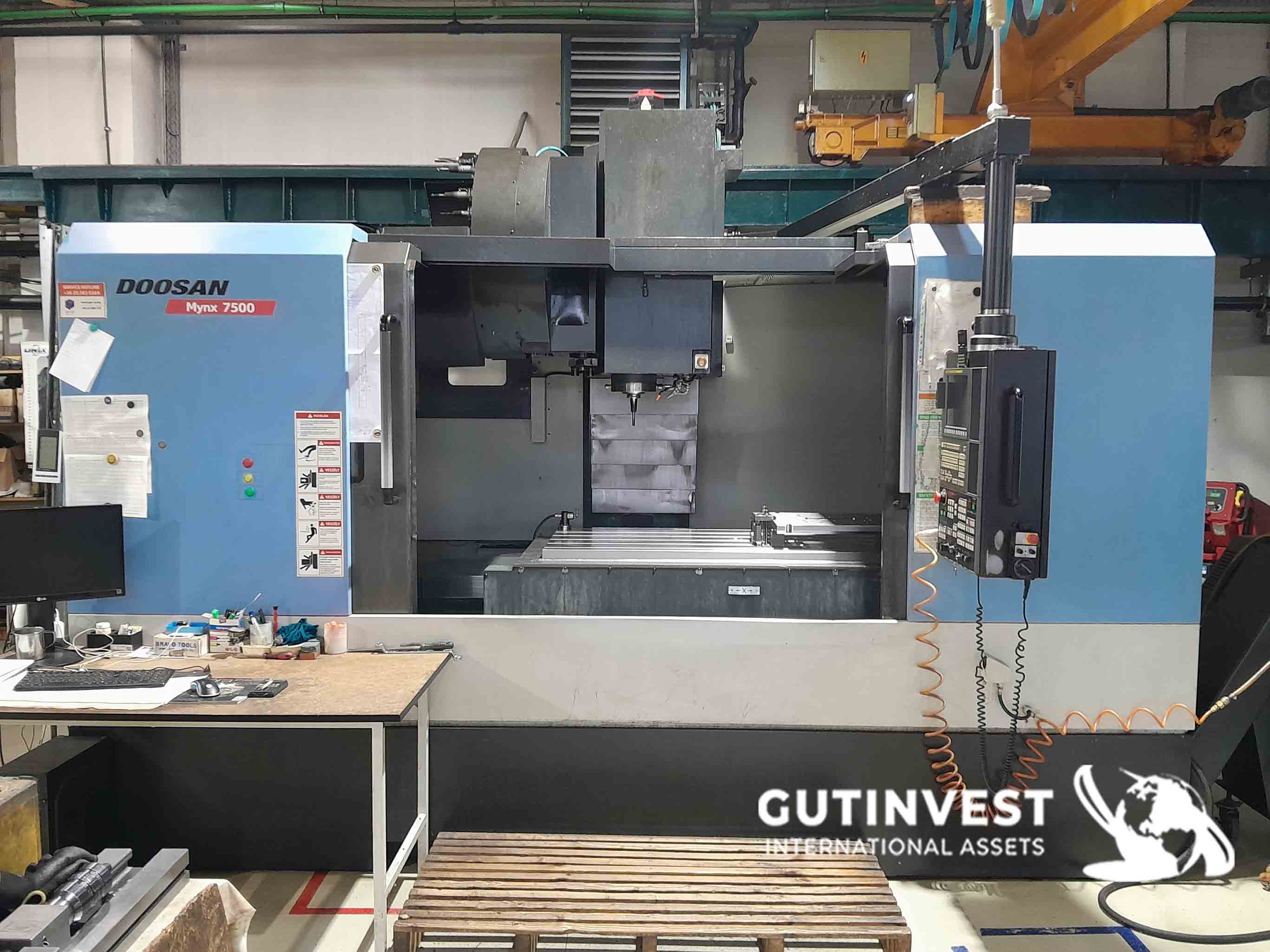 CNC vertical machining center 