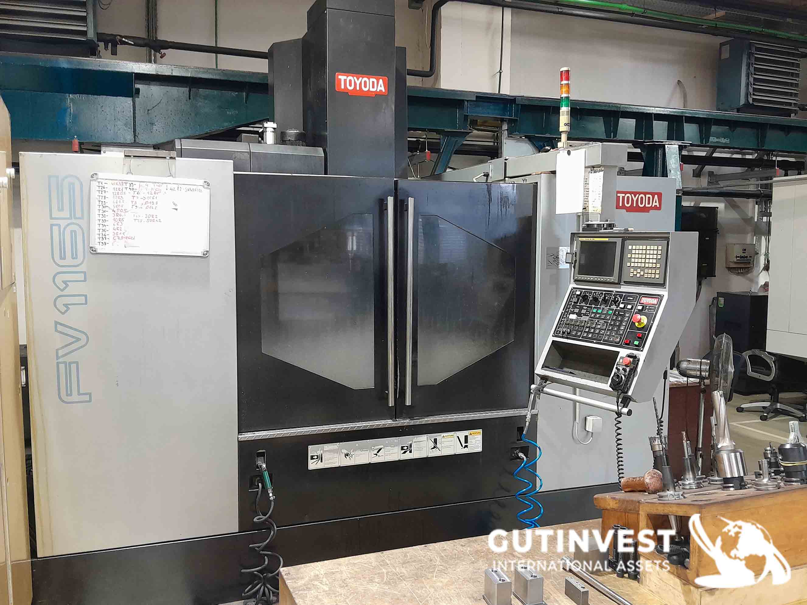 CNC vertical machining center 